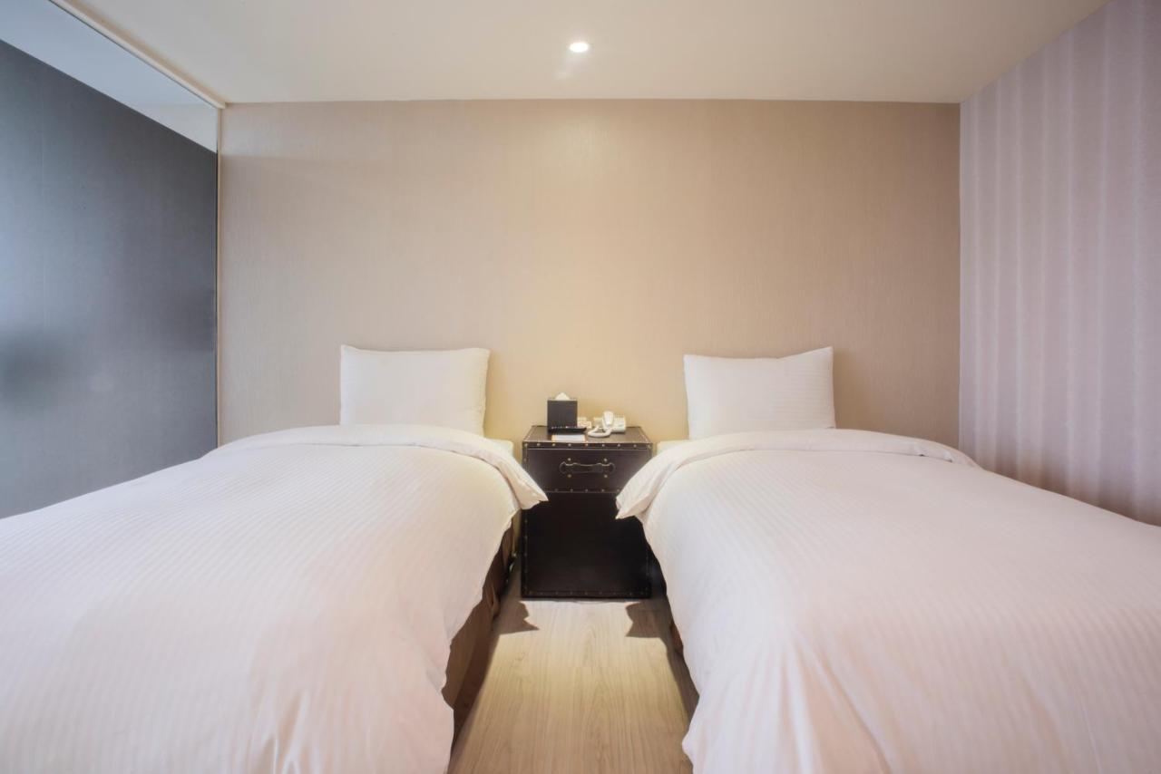 Xinshehotel - Chungli Таоуан Екстериор снимка