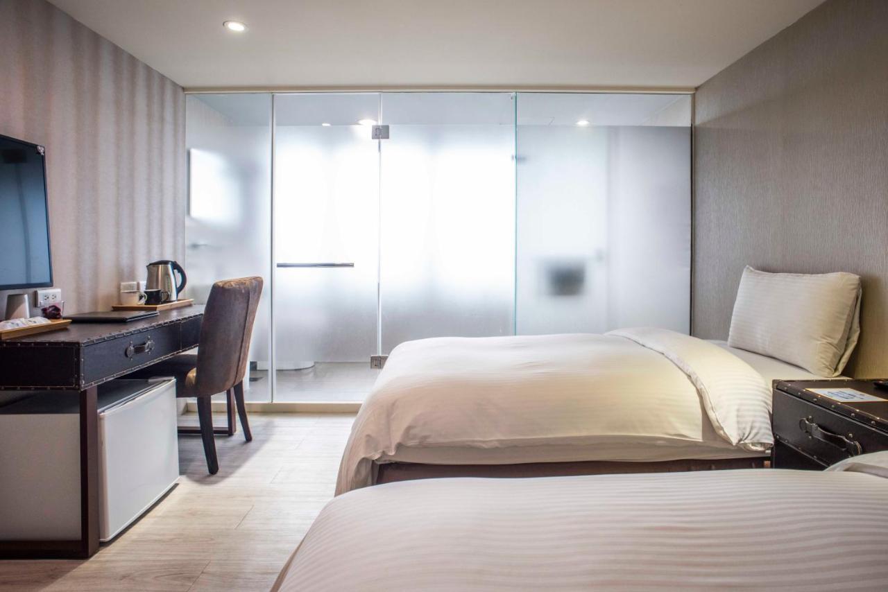 Xinshehotel - Chungli Таоуан Екстериор снимка