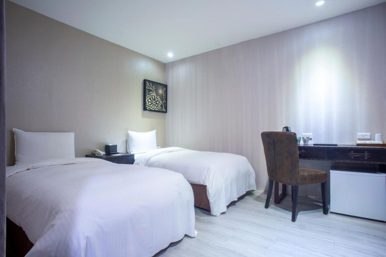 Xinshehotel - Chungli Таоуан Екстериор снимка