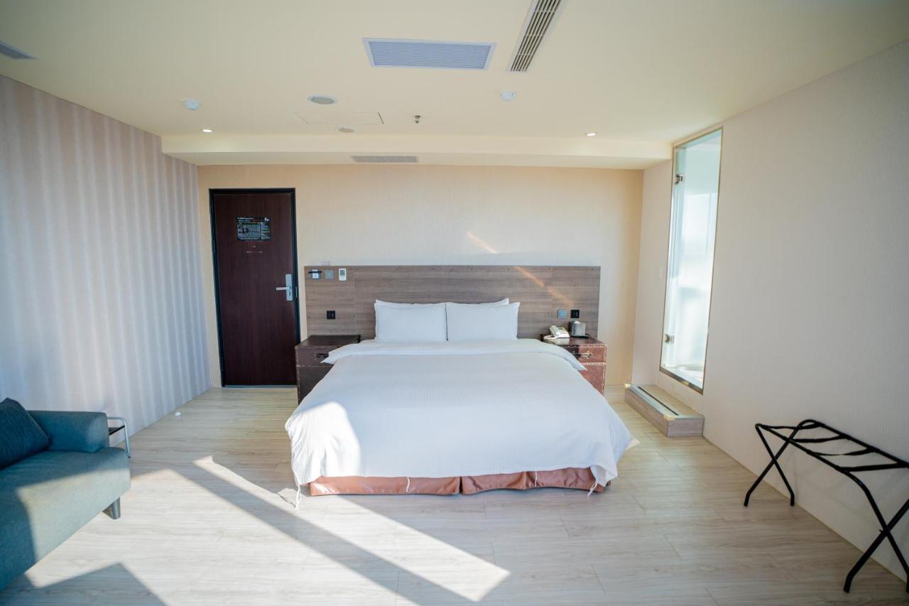 Xinshehotel - Chungli Таоуан Екстериор снимка