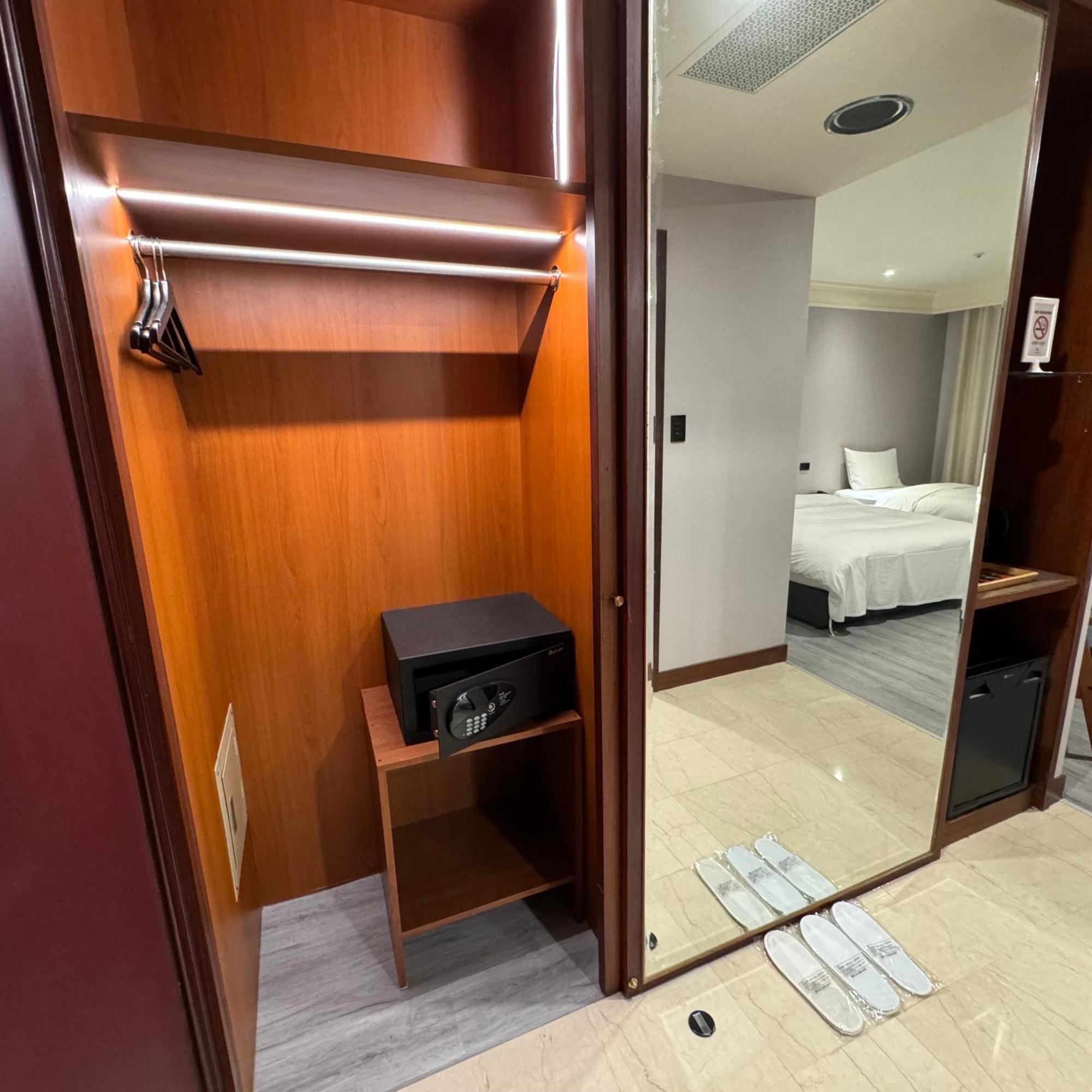 Xinshehotel - Chungli Таоуан Екстериор снимка