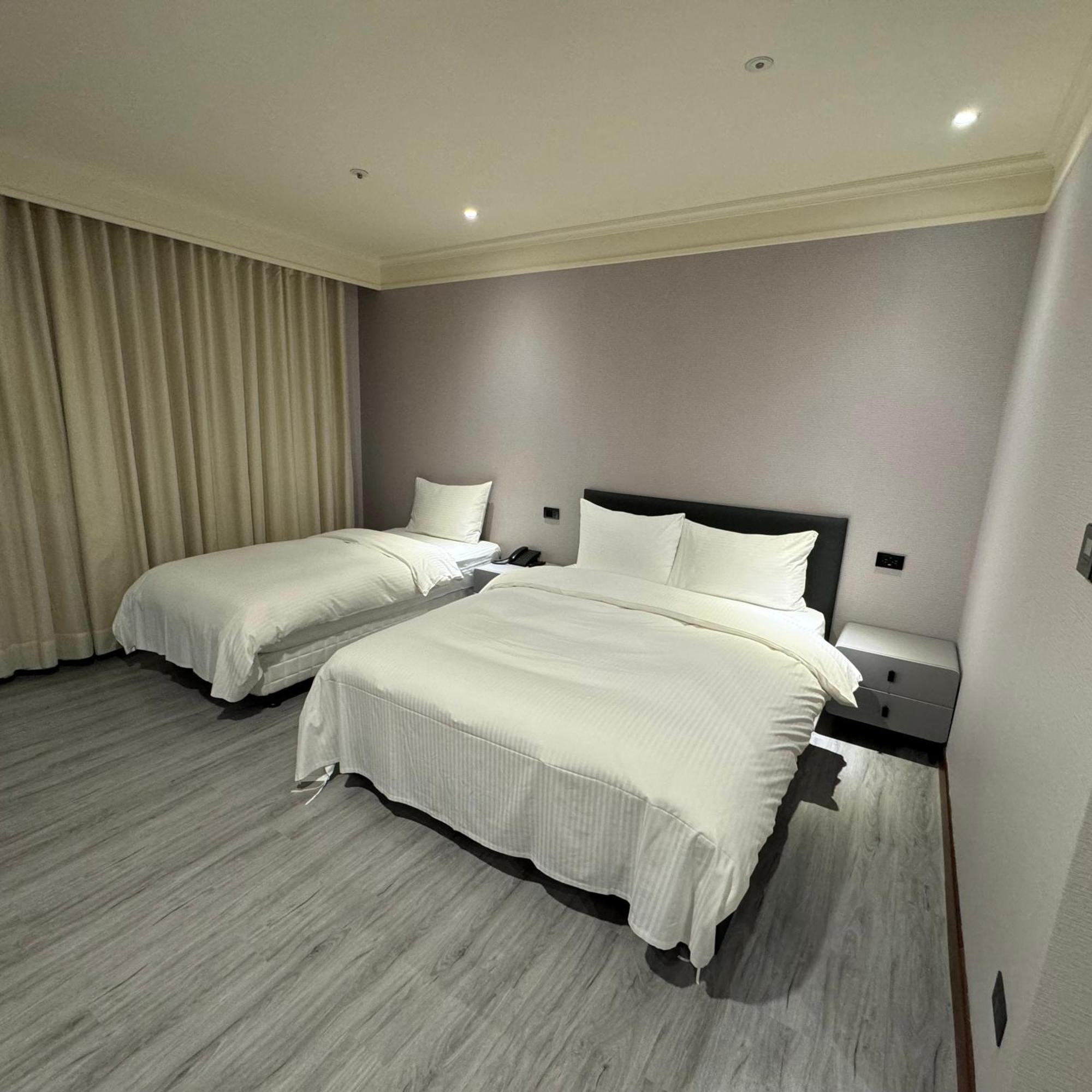 Xinshehotel - Chungli Таоуан Екстериор снимка