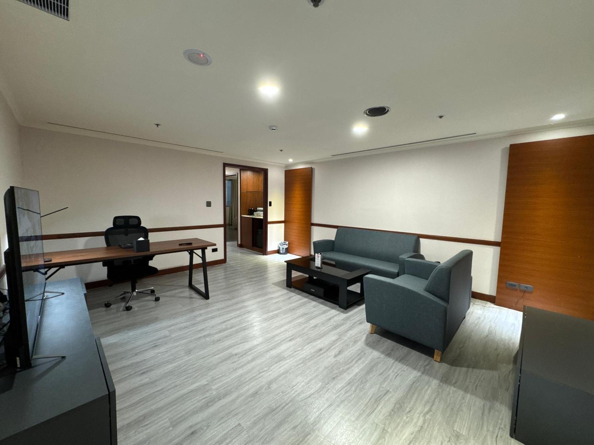 Xinshehotel - Chungli Таоуан Екстериор снимка