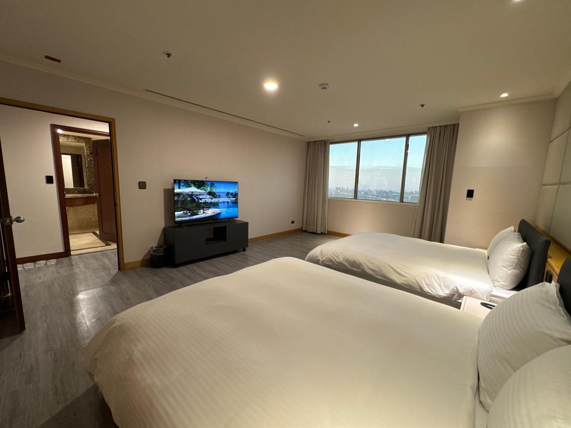 Xinshehotel - Chungli Таоуан Екстериор снимка